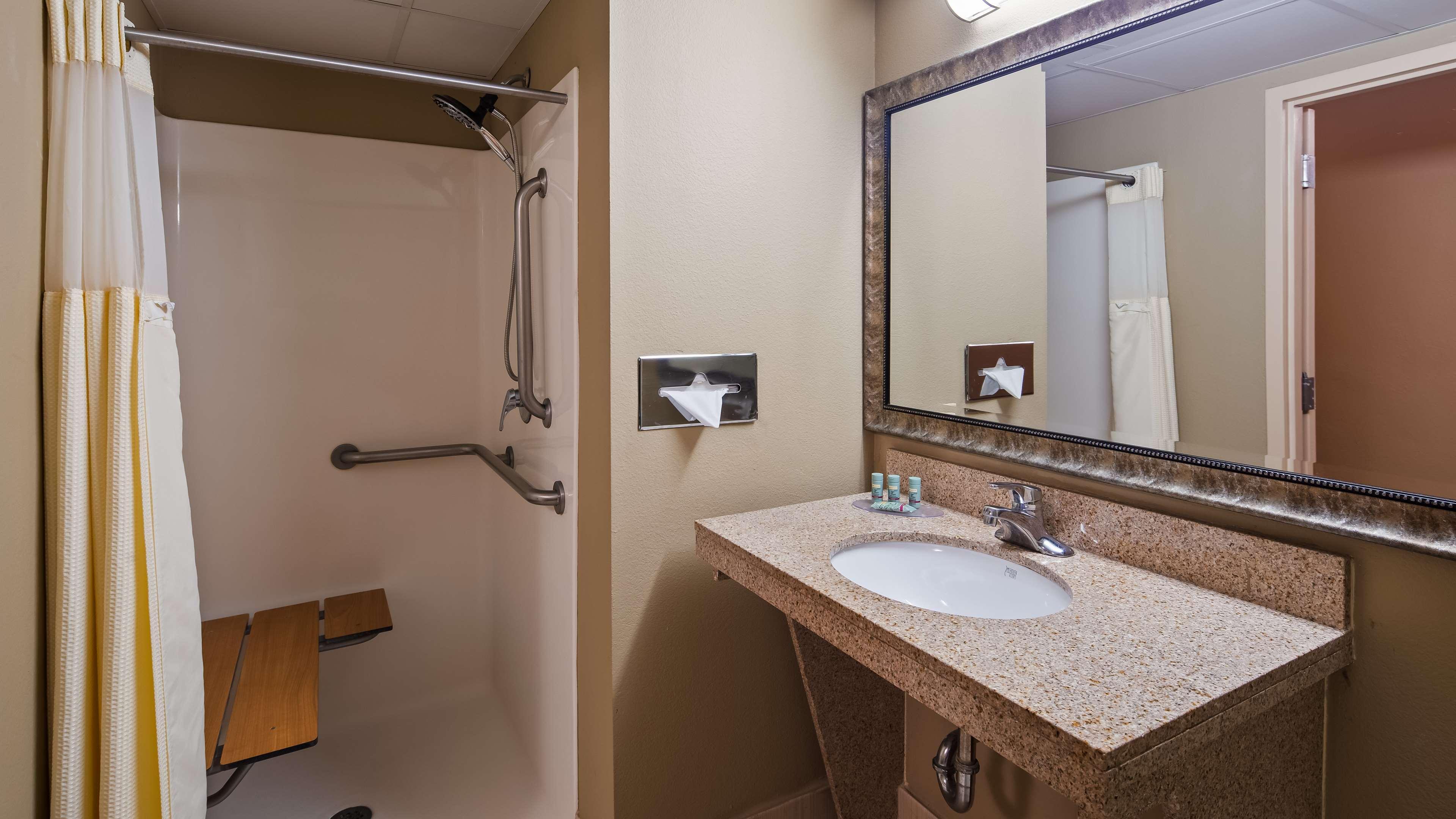 Best Western Crossroads Of The Bluffs Council Bluffs Esterno foto